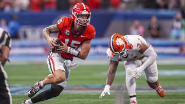 Georgia Bulldogs quarterback Carson Beck (15)