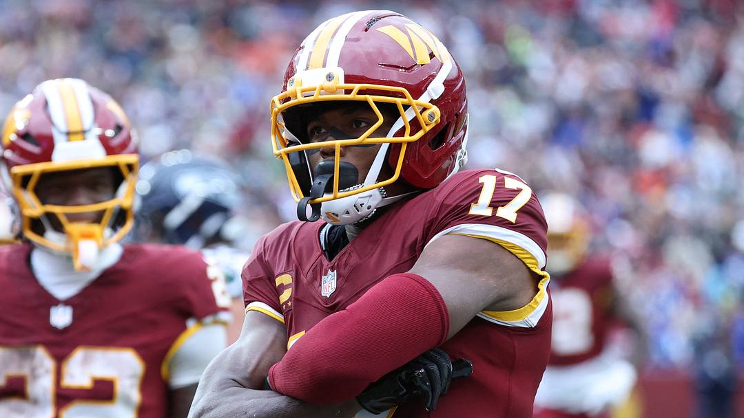 Sep 27, 2026; Landover, Maryland, USA;  Washington Commanders wide receiver Terry McLaurin (17) reacts after making a touchdown catch against the Seattle Seahawks in the second half at Northwest Stadium.  Mandatory Credit: Amber Searls-Imagn Images