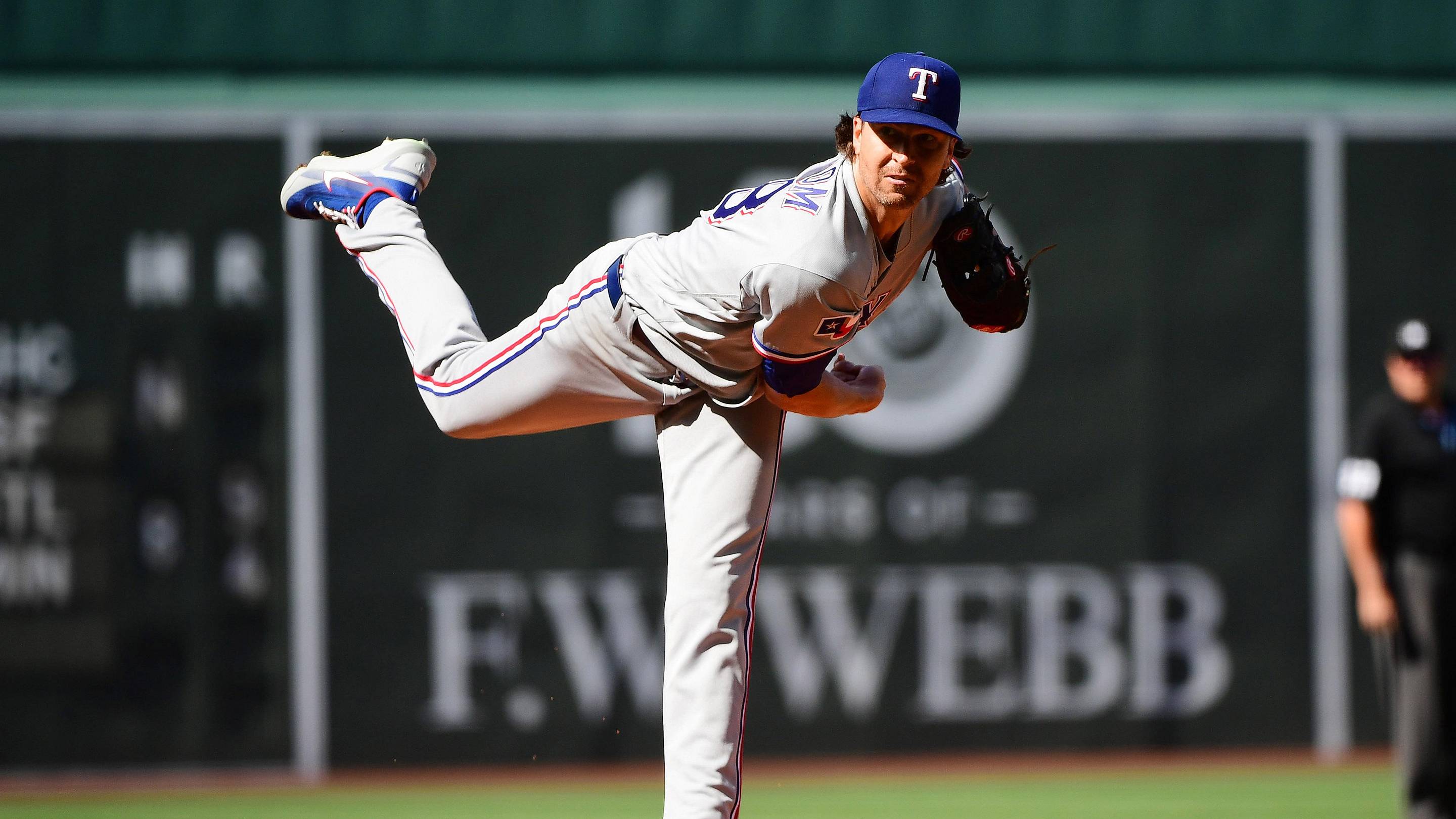 How Jacob deGrom is using a new pitch to revitalize his career