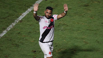 Payet encaminha seu fim de contrato com o Vasco