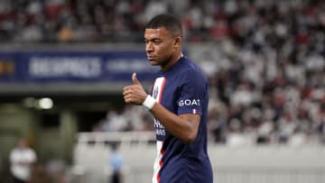Paris fait du bruit lors de sa tournée au Japon 