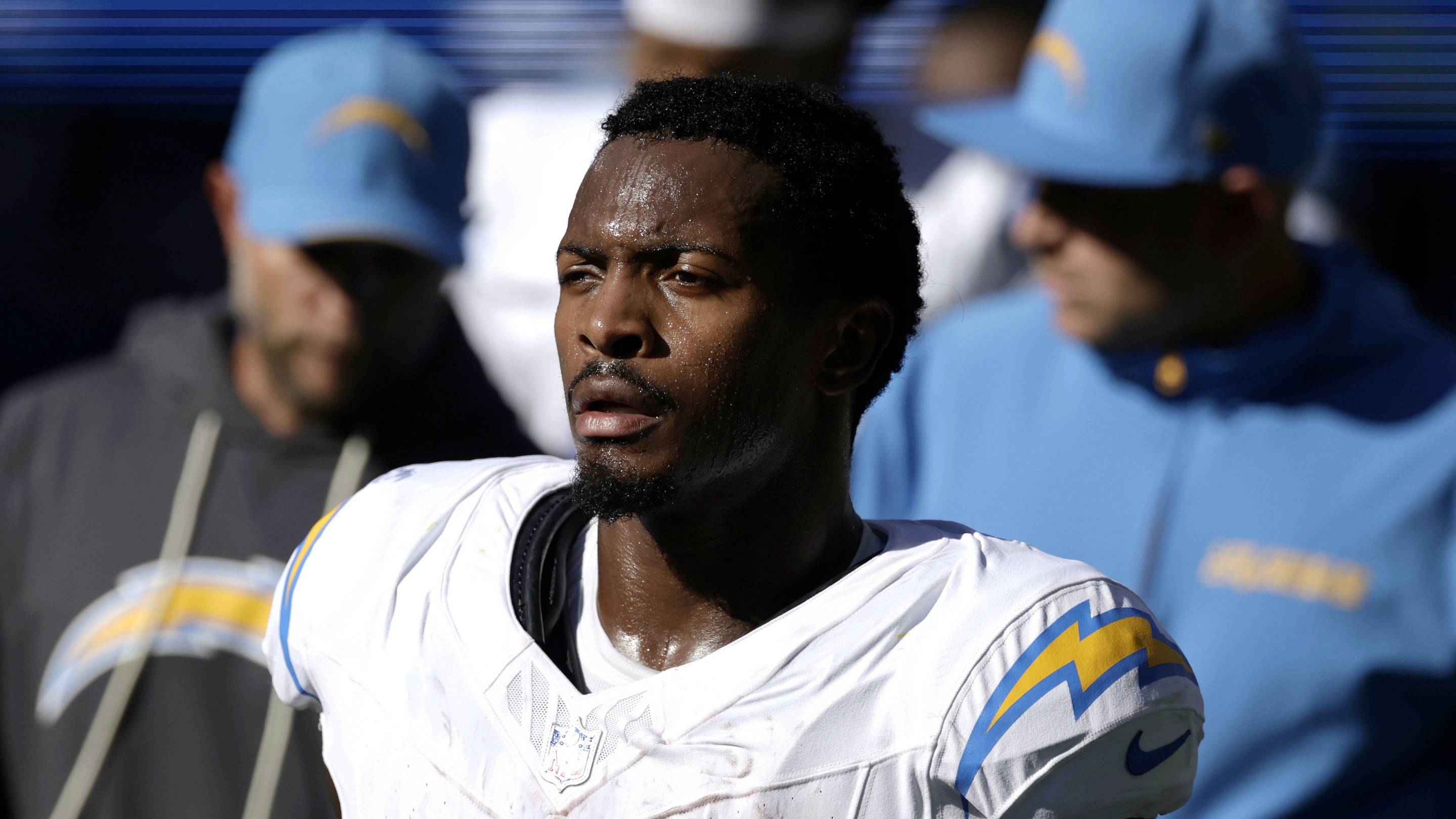 Potential trade packages for 10 Chargers players involved in deadline reports