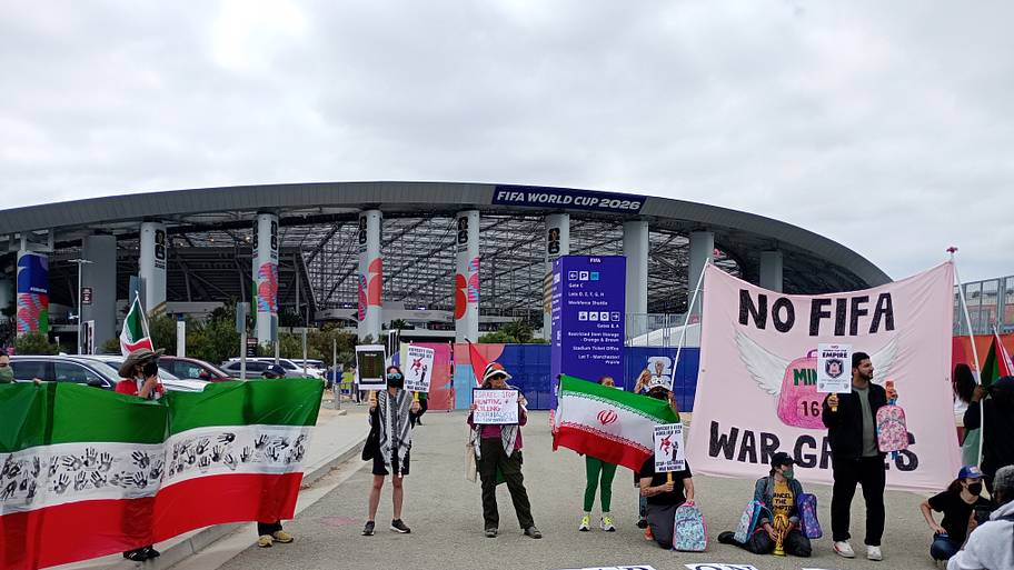 Pro-regime, anti-U.S. protesters.