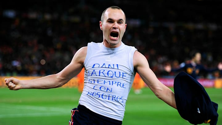 Iniesta farewell jersey discount