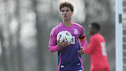 Noah Darvich im DFB-Trikot. Bald könnte er für den BVB oder den FC Bayern auflaufen
