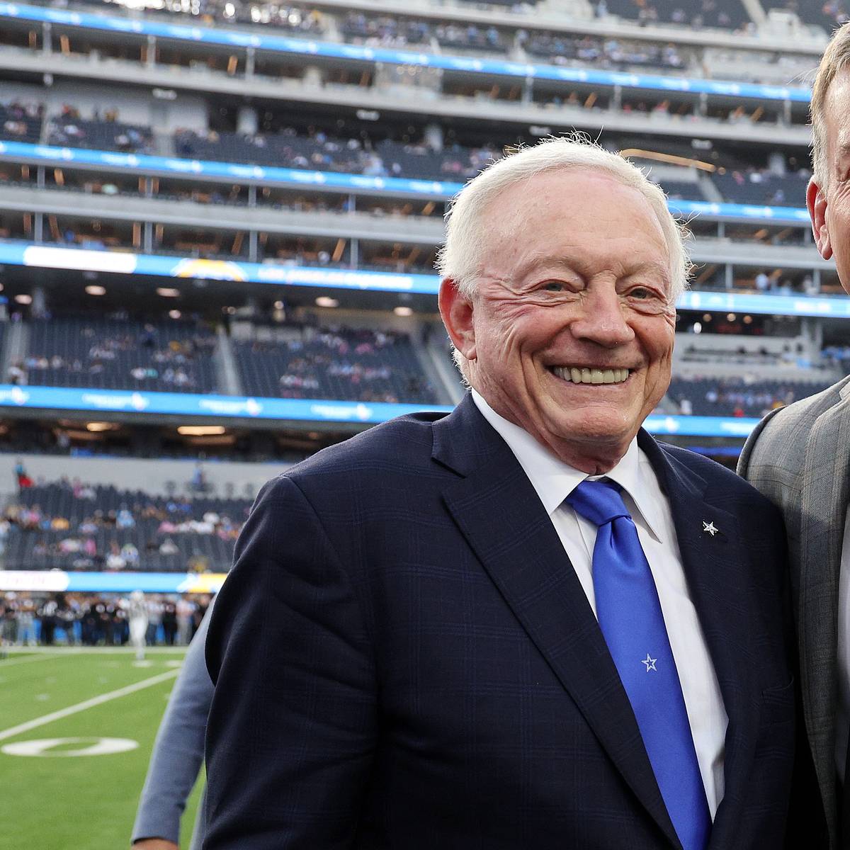 Troy Aikman Backs Mike McCarthy to Lead Cowboys into 2025