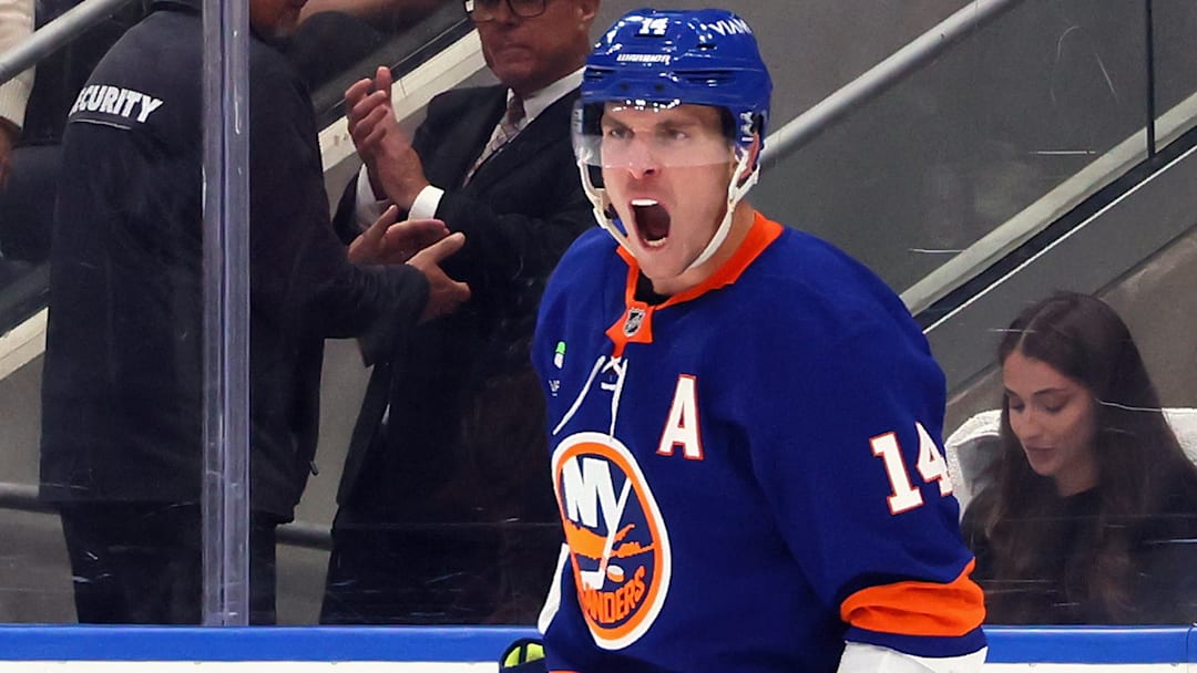 Edmonton Oilers v New York Islanders