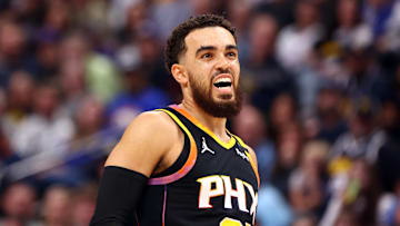 Phoenix Suns v Denver Nuggets