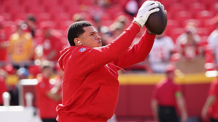 Kansas City Chiefs wide receiver Skyy Moore (24) warms up against the Los Angeles Chargers prior to a game at GEHA Field at Arrowhead Stadium.