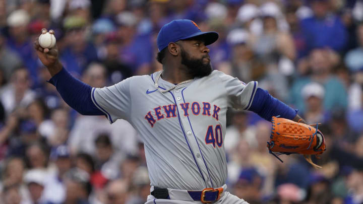 Jun 23, 2024; Chicago, Illinois, USA; New York Mets pitcher Luis Severino (40) throws the ball against the Chicago Cubs during the first inning at Wrigley Field. Mandatory Credit: David Banks-USA TODAY Sports