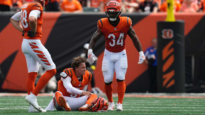 Bengals quarterback Joe Burrow injured against Jaguars.