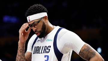 Dallas Mavericks v Los Angeles Lakers