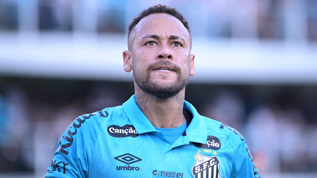 Neymar, reforço do Santos no Brasileirão 2025, pode assinar um pré-contrato com qualquer clube