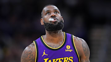 Los Angeles Lakers v Indiana Pacers