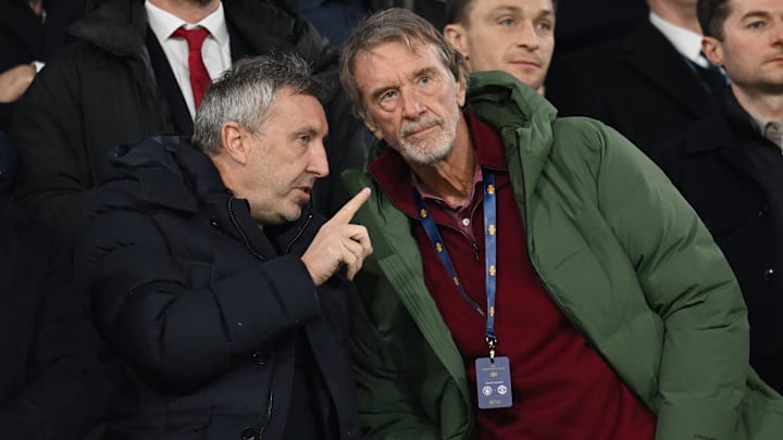 ผู้อำนวยการแมนยูอ้อนวอนขอความอดทนขณะที่วิกฤตปีศาจแดงทวีความรุนแรง