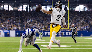 Pittsburgh Steelers v Indianapolis Colts