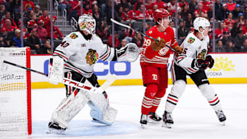 Chicago Blackhawks v Detroit Red Wings