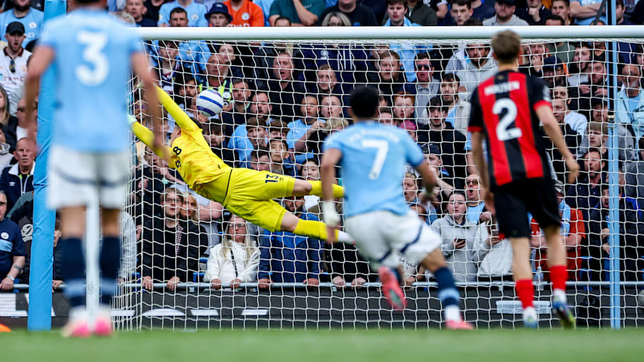 Omar Marmoush (7) scored a goal of the season contender in Man City's penultimate Premier League game. | IMAGO/News Images
