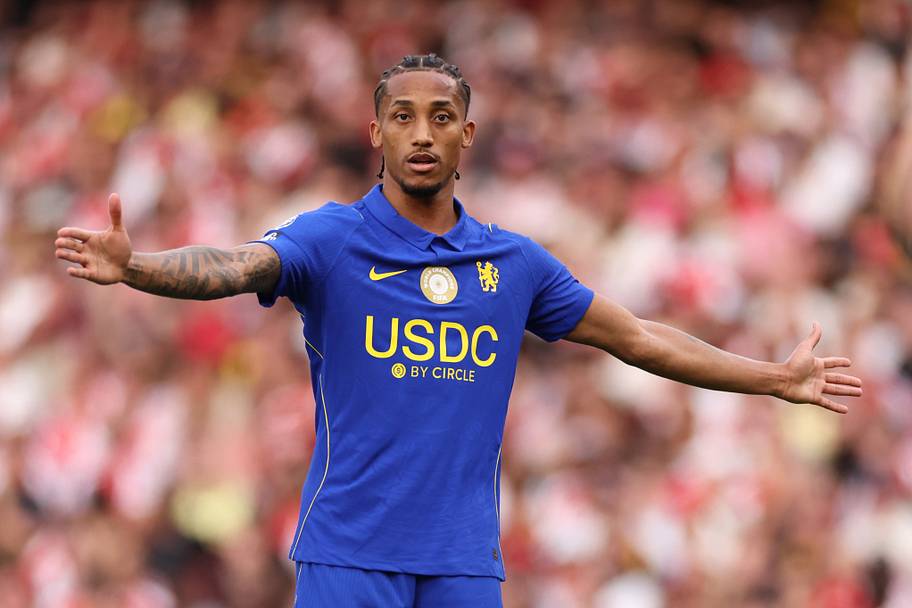 João Pedro with his arms outstretched.