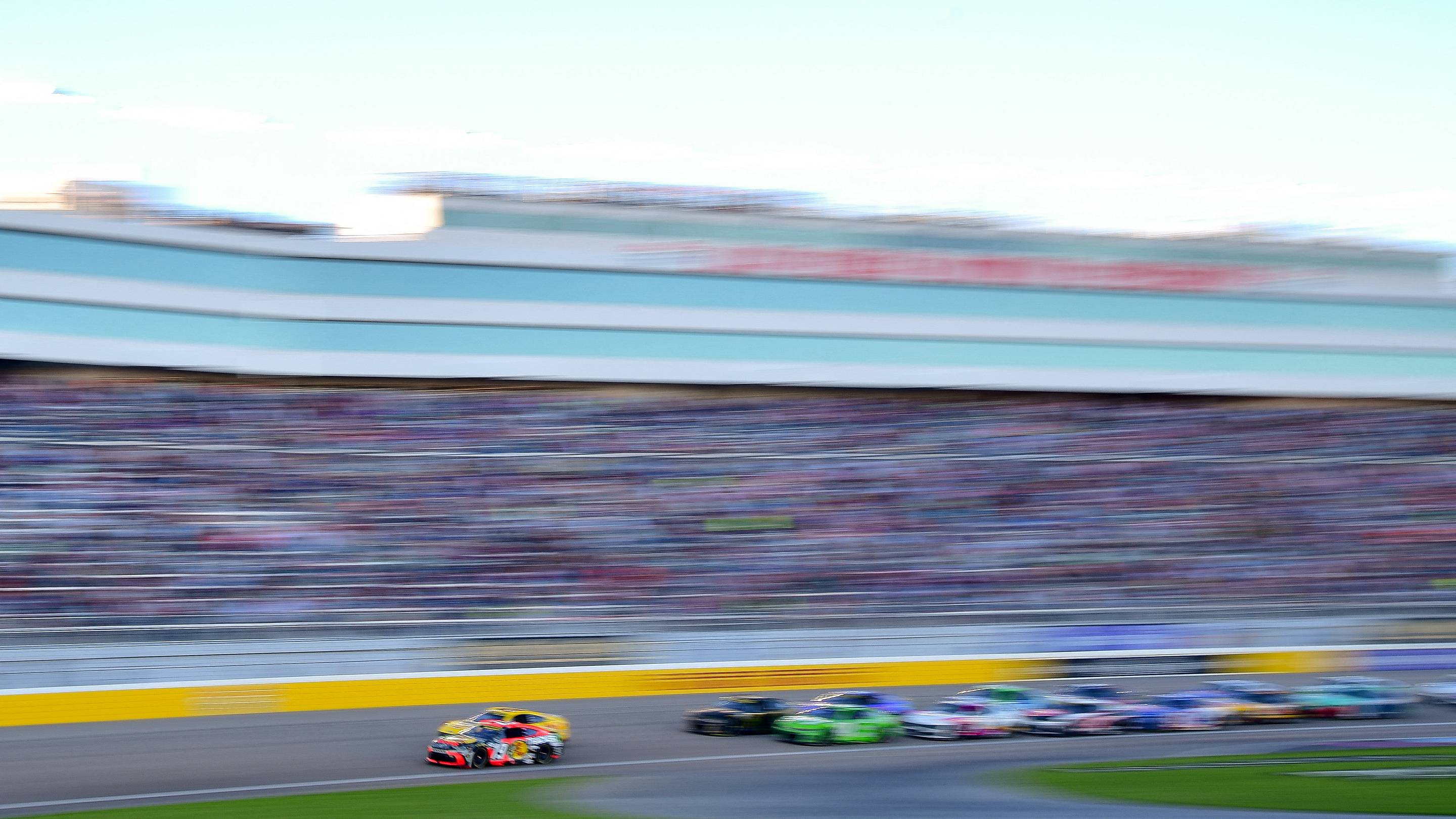 How to Watch/Stream the NASCAR Chase Races From Las Vegas