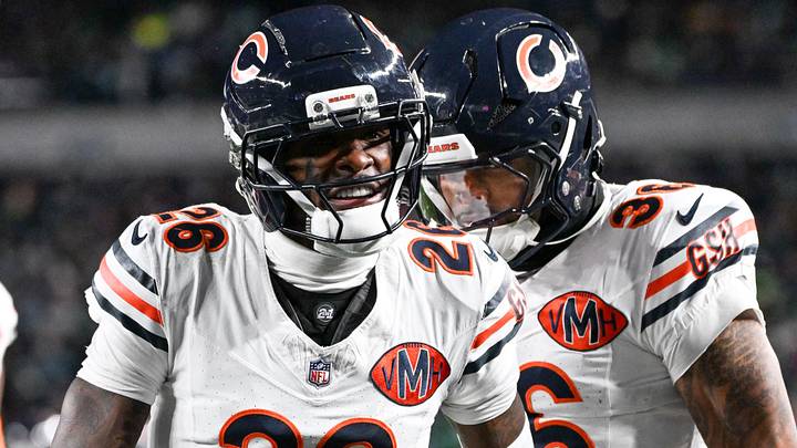 Nov 28, 2025; Philadelphia, Pennsylvania, USA; Chicago Bears cornerback Nahshon Wright (26) celebrates after recovering a fumble against the Philadelphia Eagles during the third quarter of the game at Lincoln Financial Field.