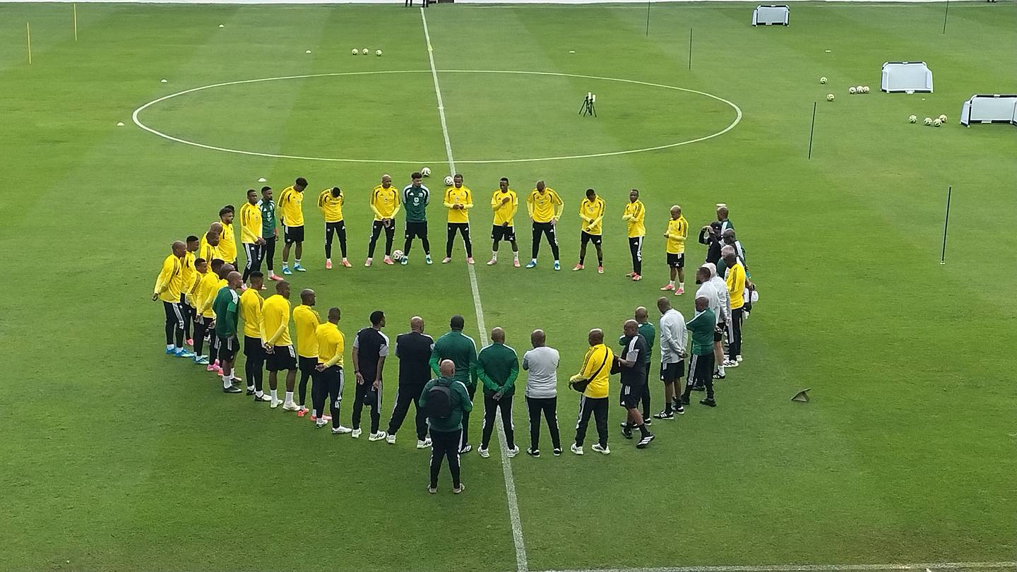 Sudáfrica ya sintió el Mundial en Pachuca: miles de aficionados acompañan el entrenamiento de los Bafana Bafana