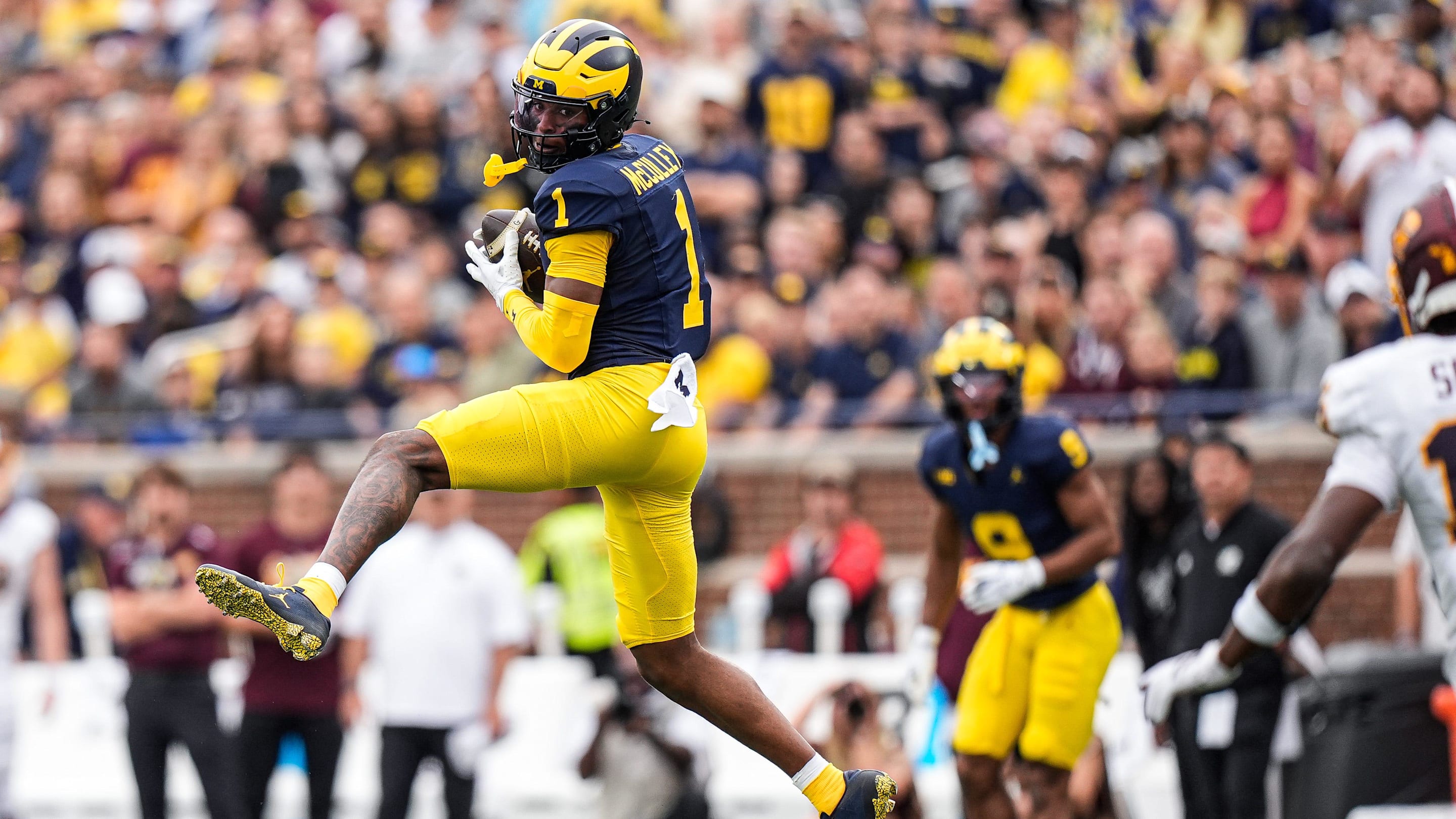 Michigan Football Edges Wisconsin 24-10 with Standout Freshman Performances