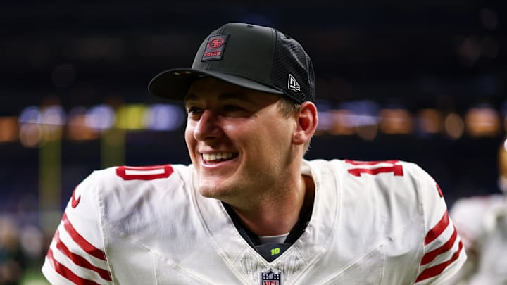 San Francisco 49ers quarterback Mac Jones (10)