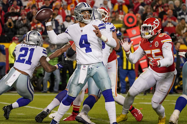 Dallas Cowboys QB Dak Prescott throws a pass against the Kansas City Chiefs.