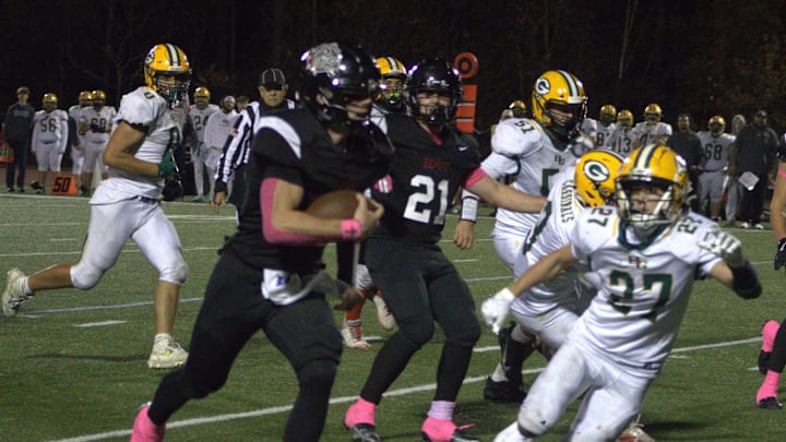 Bedford QB Bennett Matthews 