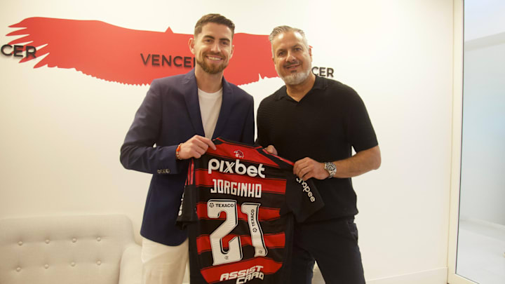 Jorginho assinou com o Flamengo até meados de 2028 Jorginho assinou com o Flamengo até meados de 2028