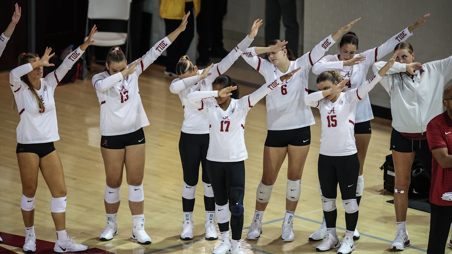 Multiple US College Volleyball Teams Sweep Season Openers