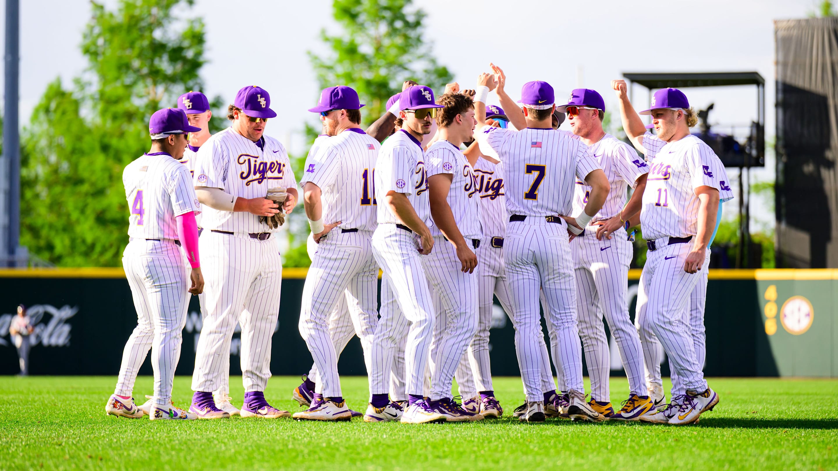 How to Watch: LSU Baseball vs. Mississippi State Bulldogs in Friday’s Game 1 Matchup