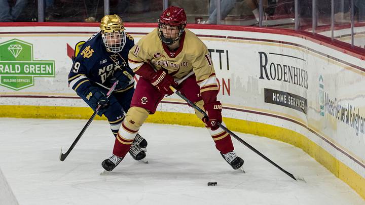 Four Goal Second Period Pushes No. 15 Boston College Men's Hockey Past Notre Dame