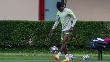 Rafael Leao of AC Milan warms up during the AC Milan...