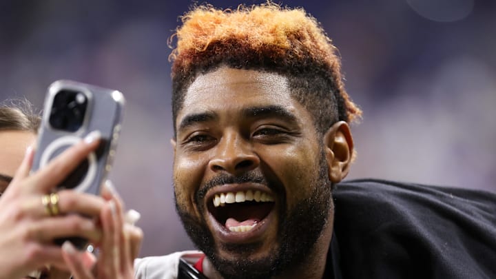 San Francisco 49ers wide receiver Jauan Jennings takes a selfie