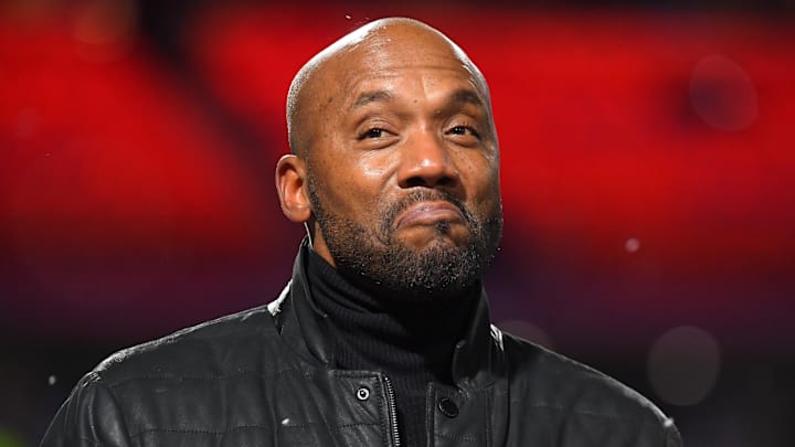 Dec 6, 2021; Orchard Park, New York, USA; ESPN analyst Louis Riddick reacts to a fans question prior to the game between the New England Patriots and the Buffalo Bills at Highmark Stadium. Mandatory Credit: Rich Barnes-Imagn Images Dec 6, 2021; Orchard Park, New York, USA; ESPN analyst Louis Riddick reacts to a fans question prior to the game between the New England Patriots and the Buffalo Bills at Highmark Stadium. Mandatory Credit: Rich Barnes-Imagn Images