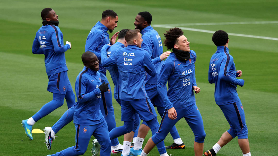 L'Equipe de France se prépare à jouer la Colombie ce dimanche soir.