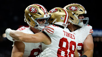 San Francisco 49ers tight ends Luke Farrell (89) and Jake Tonges (88)