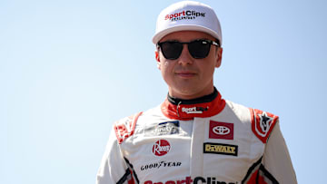 NASCAR Xfinity Series Sport Clips Haircuts VFW Help A Hero 200