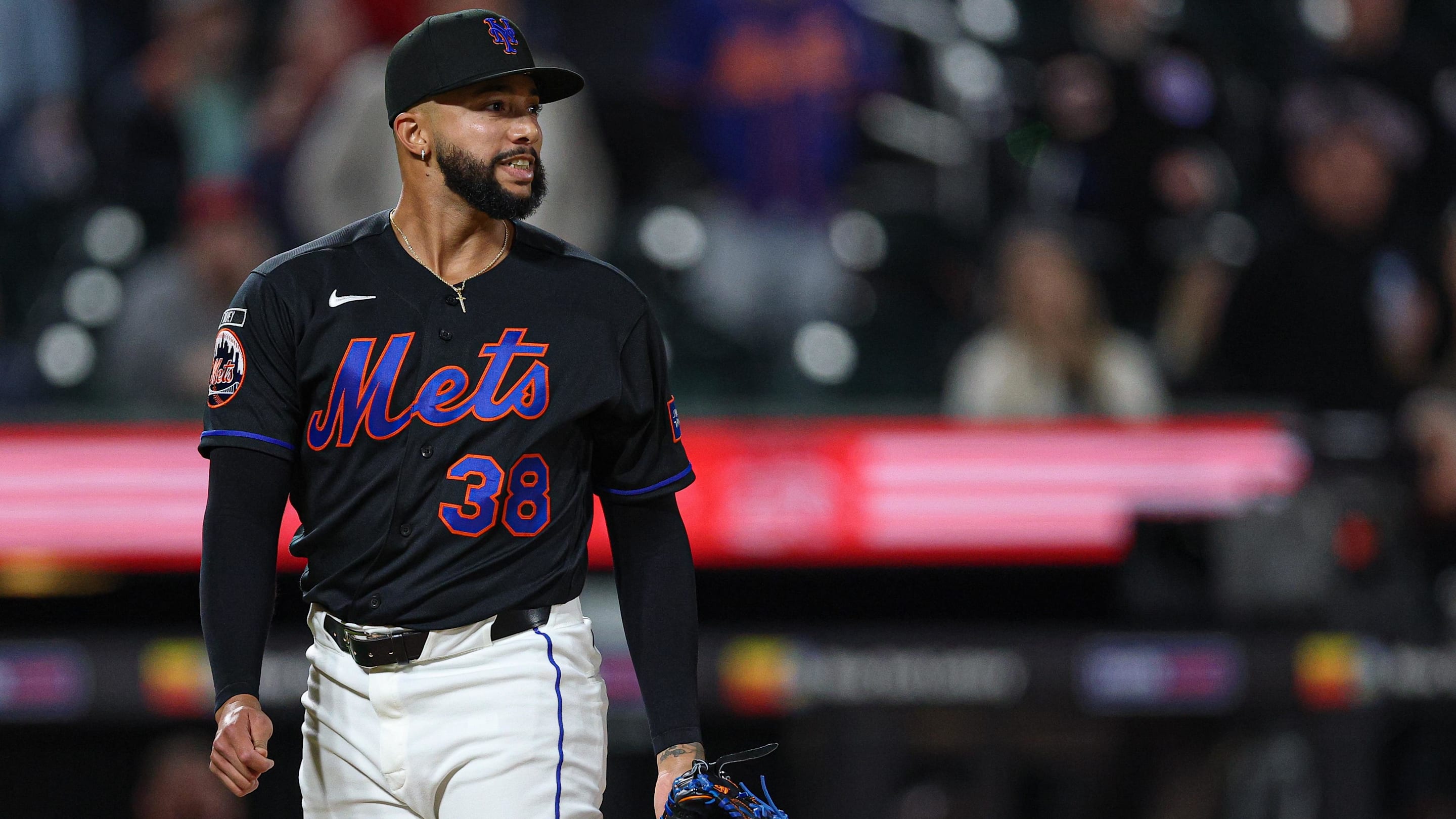 Mets Survive Bizarre Moment Where Two Pitchers Tried to Take Mound for 9th Inning