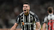 Paulinho foi o autor dos dois gols do Galo na vitória por 2 a 0 no jogo de ida