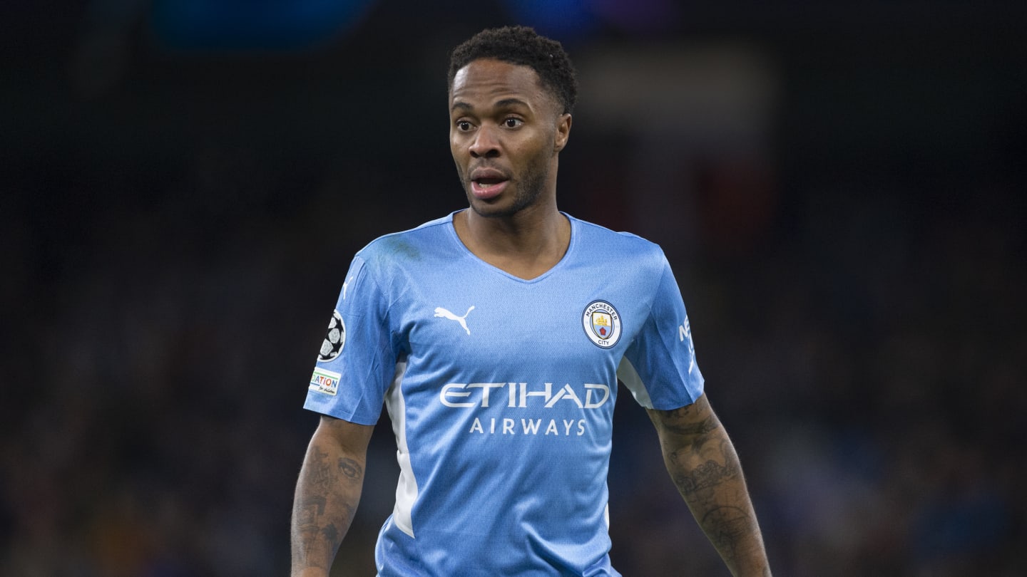 Sterling hinterlegt Wechselwunsch bei City-Bossen