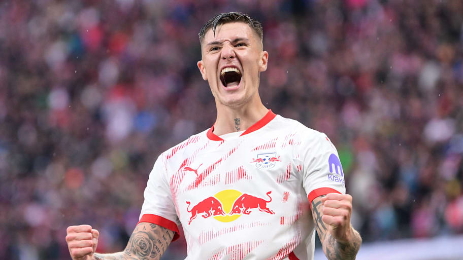 Benjamin Šeško roaring.