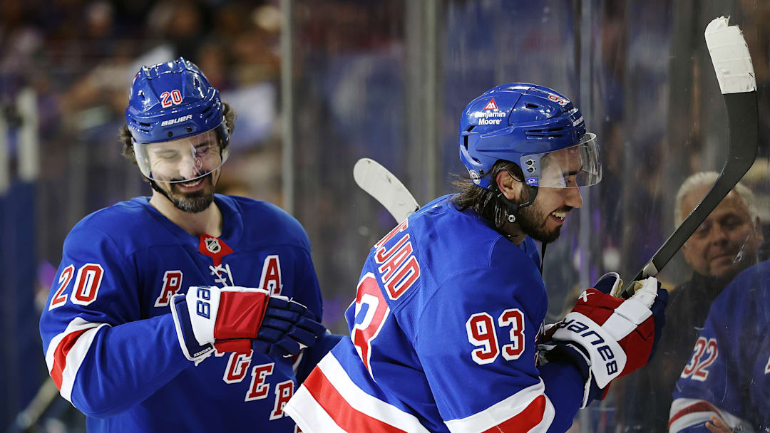 Vancouver Canucks v New York Rangers