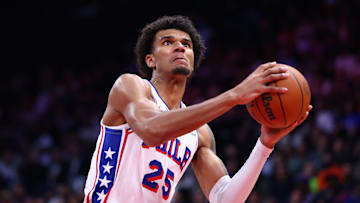 Philadelphia 76ers v New York Knicks