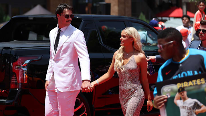 Pittsburgh Pirates star pitcher Paul Skenes gifted his girlfriend, LSU gymnast Livvy Dunne, the perfect baseball card for her birthday. Pittsburgh Pirates star pitcher Paul Skenes gifted his girlfriend, LSU gymnast Livvy Dunne, the perfect baseball card for her birthday.