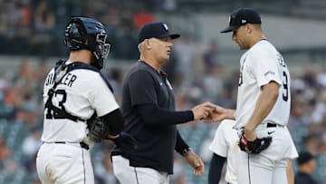 Jul 8, 2025; Detroit, Michigan, USA;  Detroit Tigers manager A.J. Hinch (14) take the ball to relieve pitcher Jack Flaherty (9) in the seventh inning against the Tampa Bay Rays at Comerica Park. Mandatory Credit: Rick Osentoski-Imagn Images