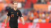 Frenkie de Jong masih menjadi target utama Manchester United
