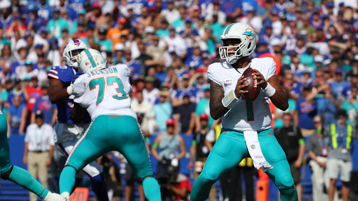 Miami Dolphins v Buffalo Bills